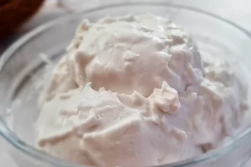 Dairy-free keto ice cream made with coconut milk